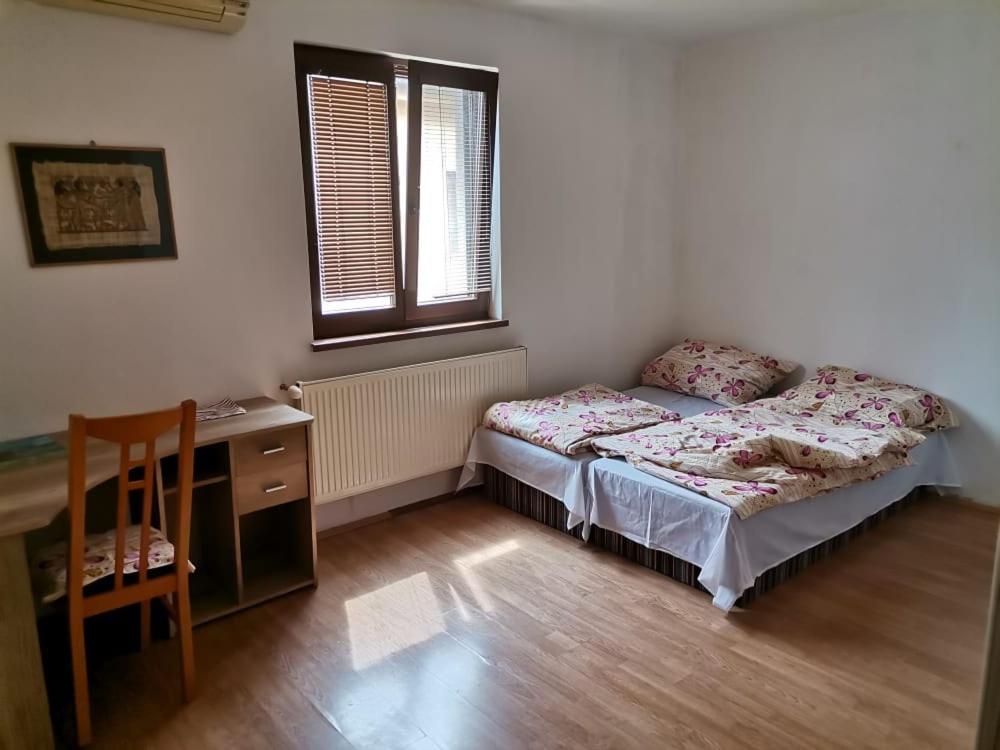 ברטיסלאבה Anh' Private Rooms For Tourist מראה חיצוני תמונה